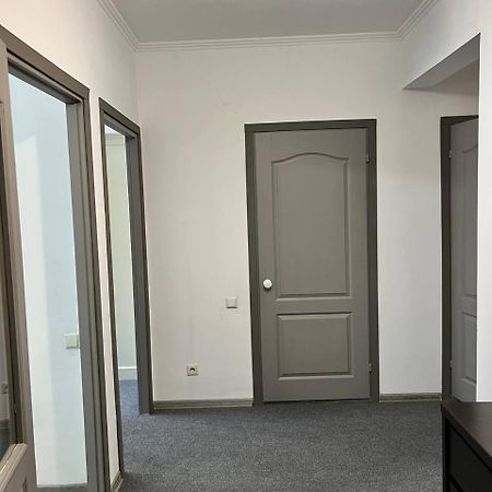 Zhalgin'S Apartments 1 Turksib エクステリア 写真