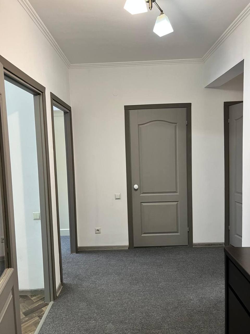 Zhalgin'S Apartments 1 Turksib エクステリア 写真